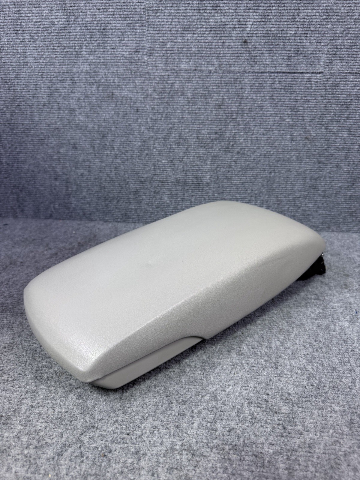 2007-2011 Toyota Camry Center Console Gray Leather Armrest Lid Assembly OEM