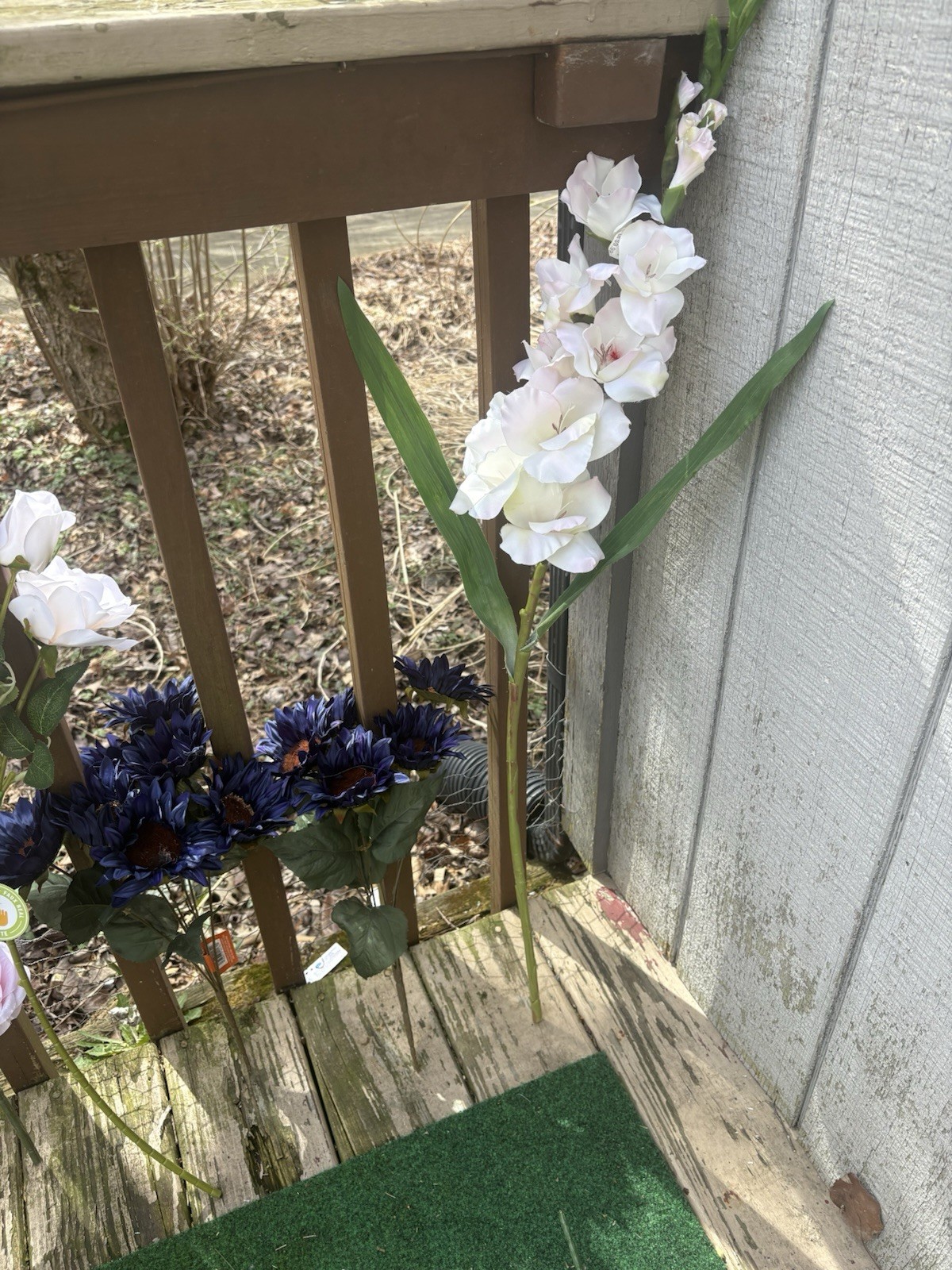 Mega Lot 500+ Artificial Silk Real Touch Assorted Flowers Bulk Weddings Crafts