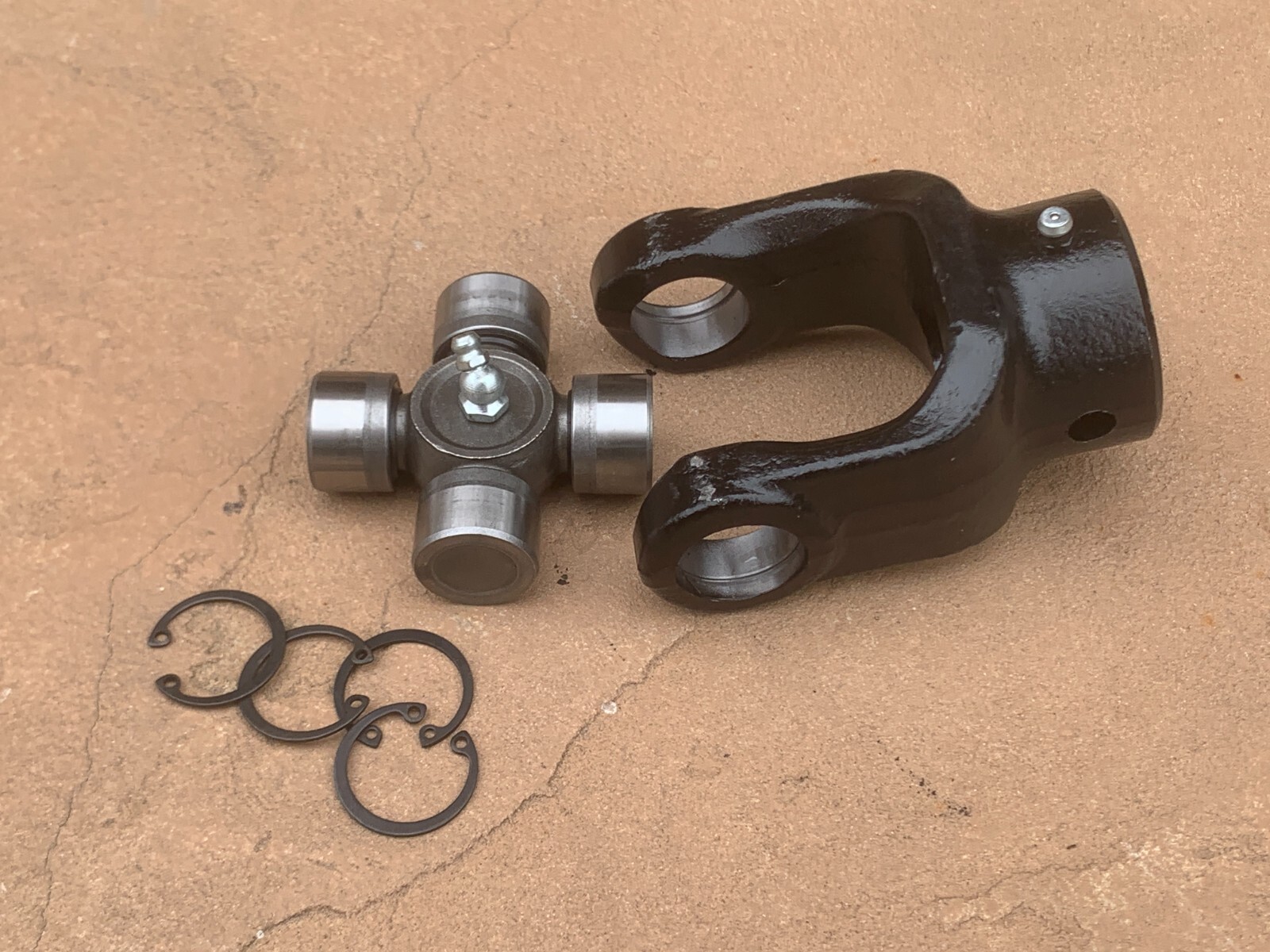 Bush Hog Series 4 Post Hole Digger PTO Shaft 1 1/4" Yoke w U-Joint set (23-005K)