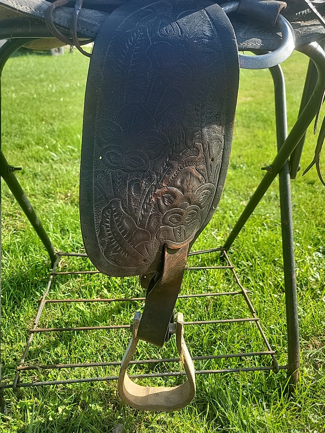 Antique/Vintage Western slick seat saddle 14"