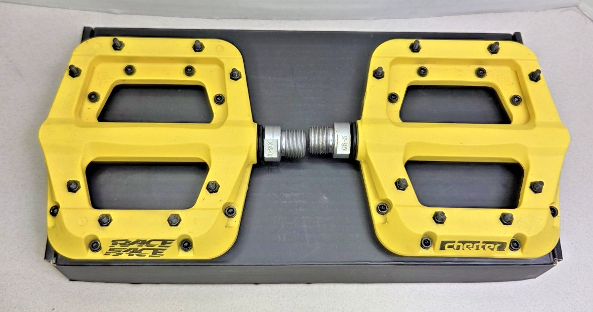 Race Face Chester Pedals Yellow
