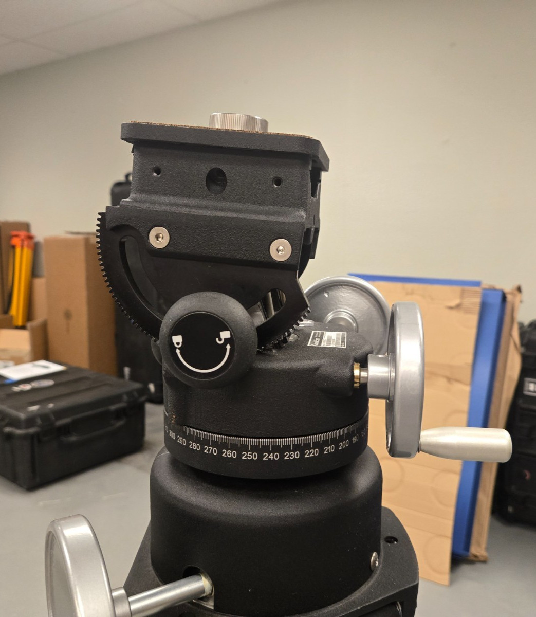 QuickSet MOOG 4-52926-9C Hercules Geared Head, Calibrated QHH-11 Large Platform