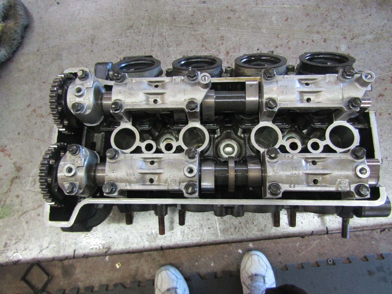 2006-2007 Yamaha YZF R6 Engine Cylinder Head Valves Camshaft Top End