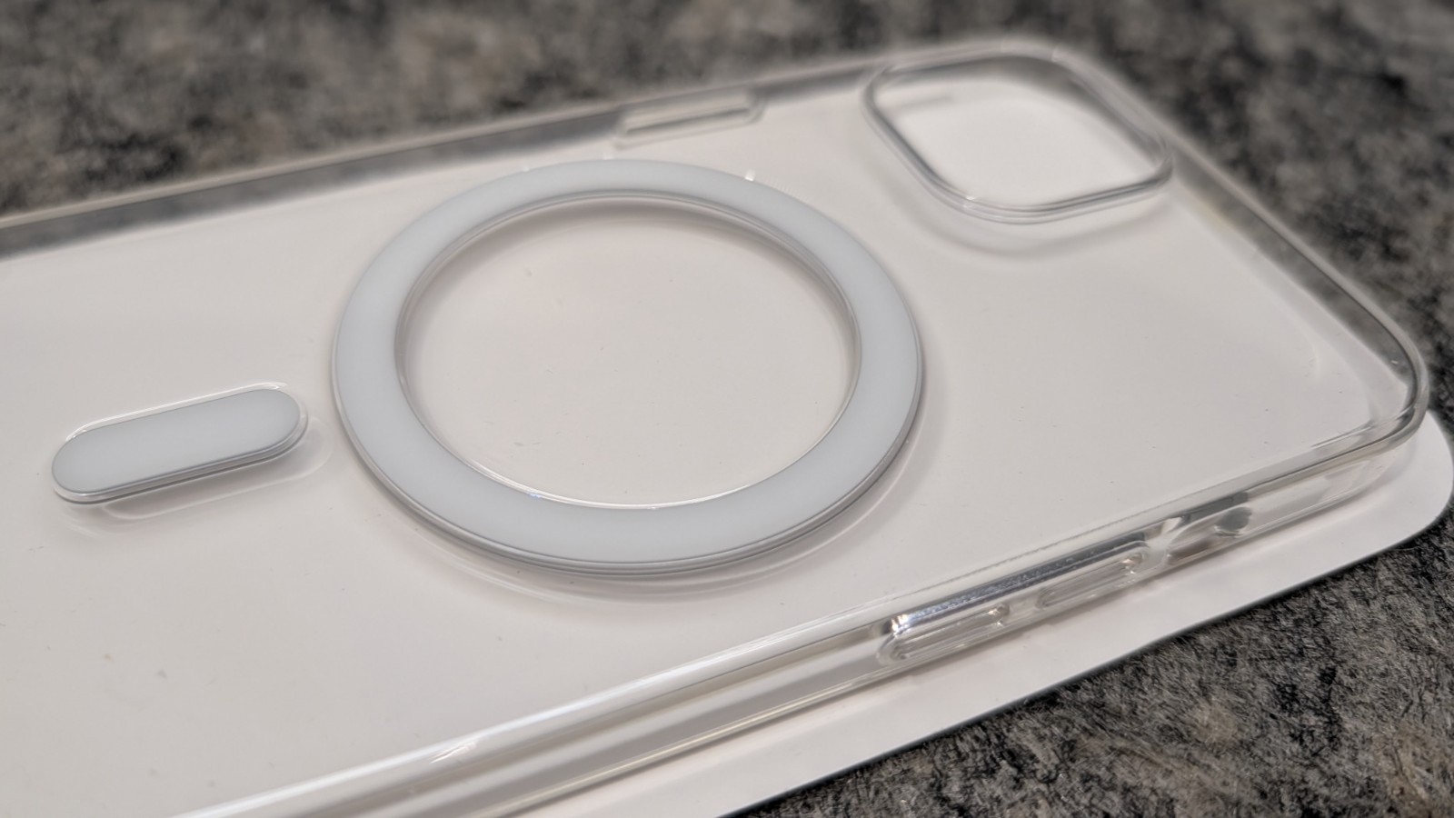 Apple iPhone 13 Clear Case with MagSafe 🔥New/Open Box🔥