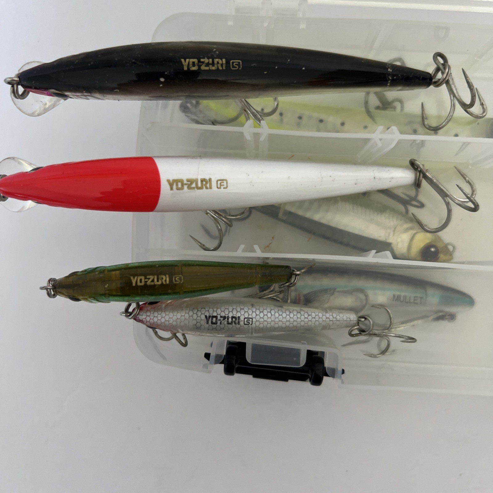 Plano 3500 Stowaway Case With Mixed Lot Of 6 YoZuri And 3 Bomber Lures