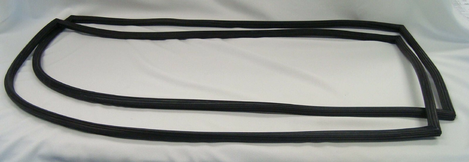 M998 H1 HMMWV D.O.T. WINDSHIELD GLASS, SEALS GASKETS 2 PCS 12339514 12338941