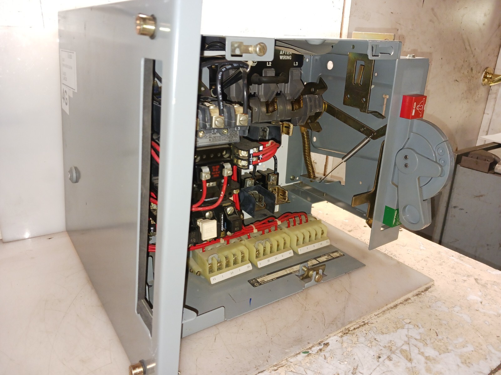 ALLEN BRADLEY 2100 FUSIBLE SIZE 1 STARTER MCC BUCKET 509-BOD 12" WITH DOOR