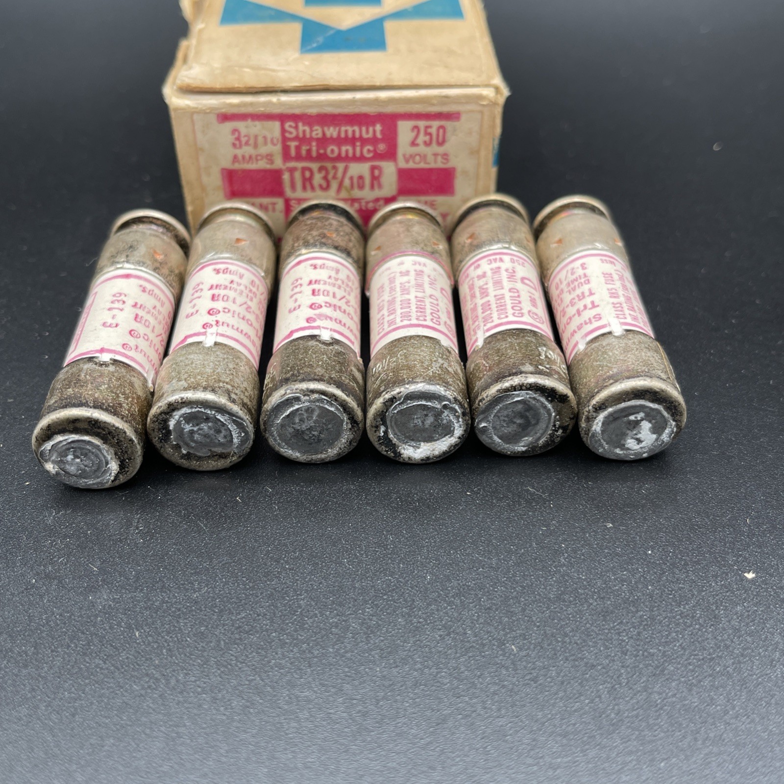 Gould () Shawmut TR3-2/10R TRI-ONIC Fuses 3.2A 250Vac 160Vdc Time Delay Lot 6
