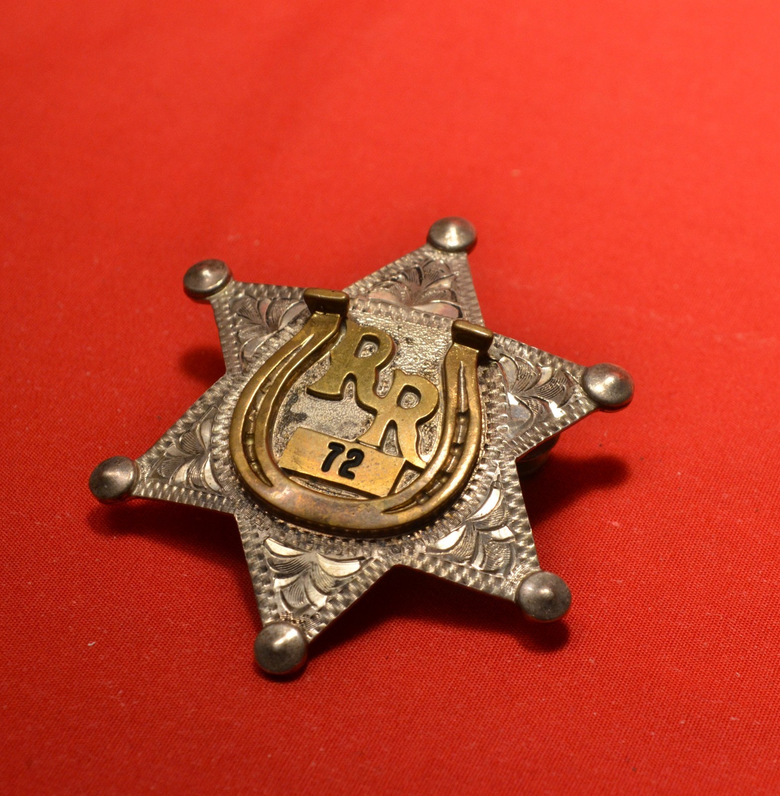 ROY ROGERS DOUBLE R BAR REGULATORS SASS CLUB BADGE #72 CIRCA 1999