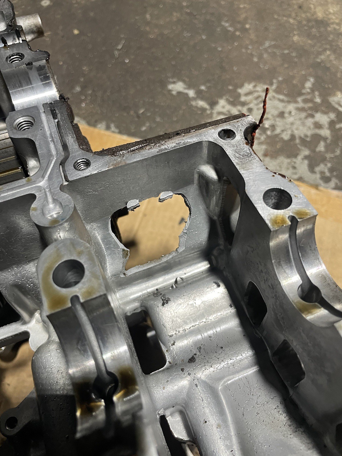 2009 08 09 Suzuki GSXR 600 GSXR600 Crankcase Case Engine Motor Block Piston Lot