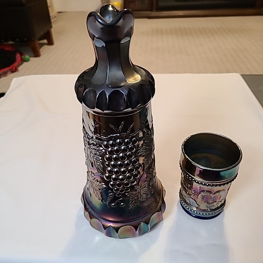 vtgNORTHWOOD CARNIVAL GLASS GRAPE & CABLE WHISKEY DECANTER & SHOT GLASS AMETHYST