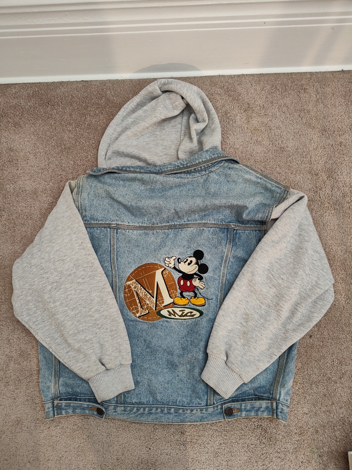 Disney Mickey Inc Jacket Small  Denim Hoodie Trucker Embroidered Mouse VTG 90s