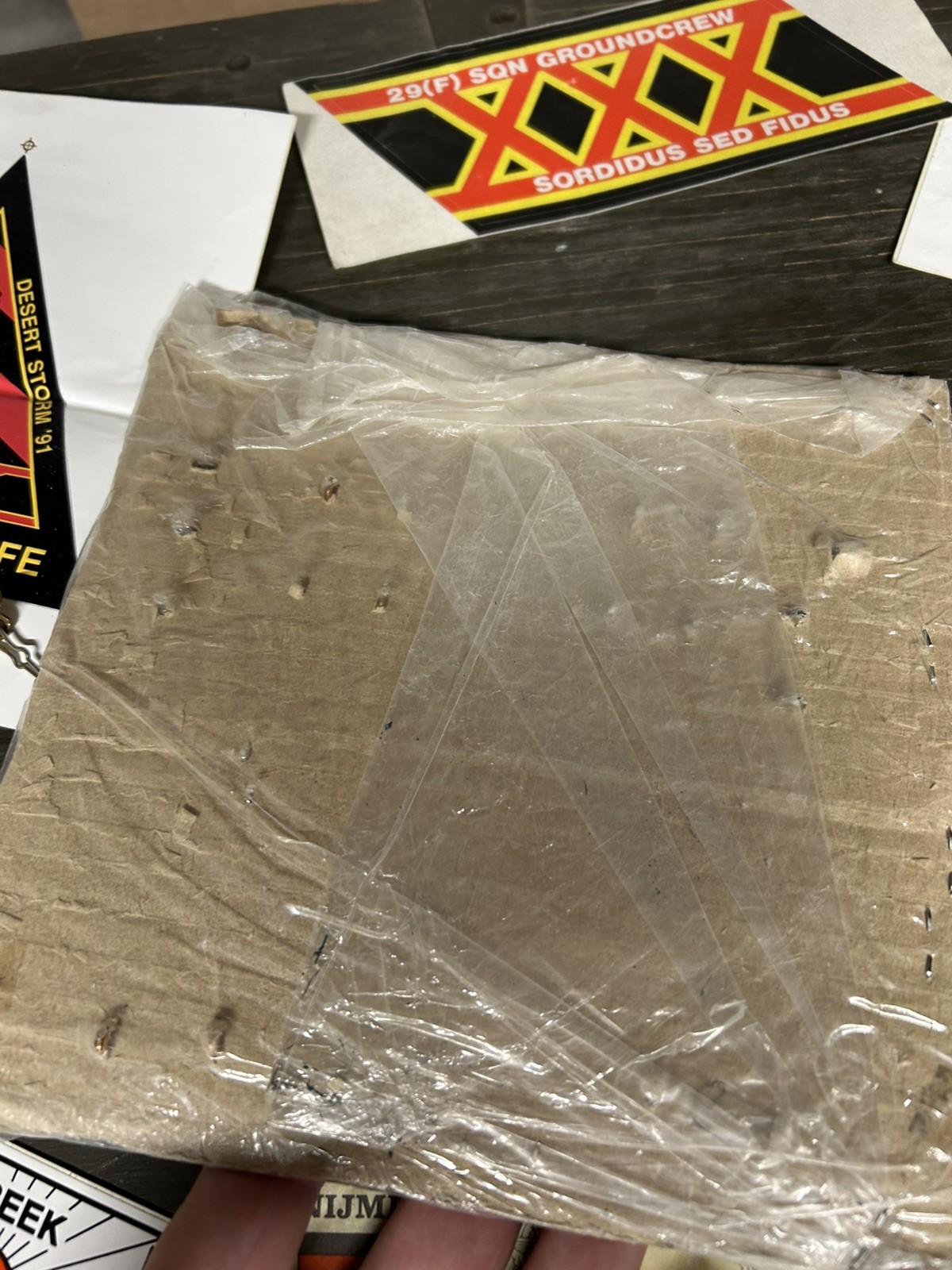 Desert Storm Iraq Gulf War REPUBLICAN GUARD Uniform Insignia, Medals, Souvenirs