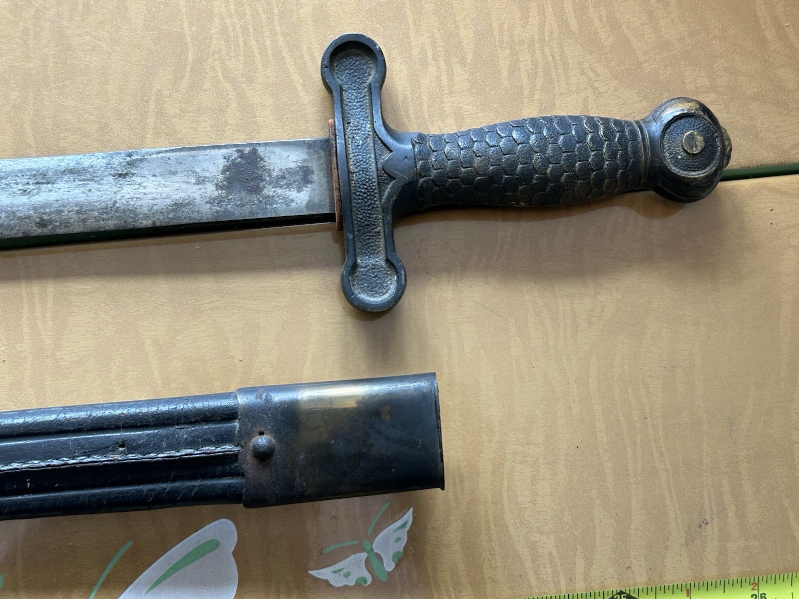 1832 Civil War Artillery Short Sword with Leather Sheath, Used