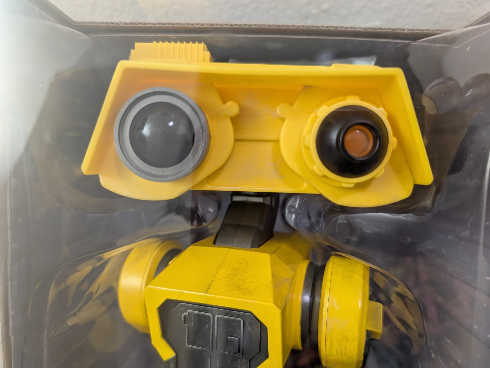 Disney Parks Star Wars Galaxy's Edge Deluxe Remote Control BD Unit Droid 2.4 GHz