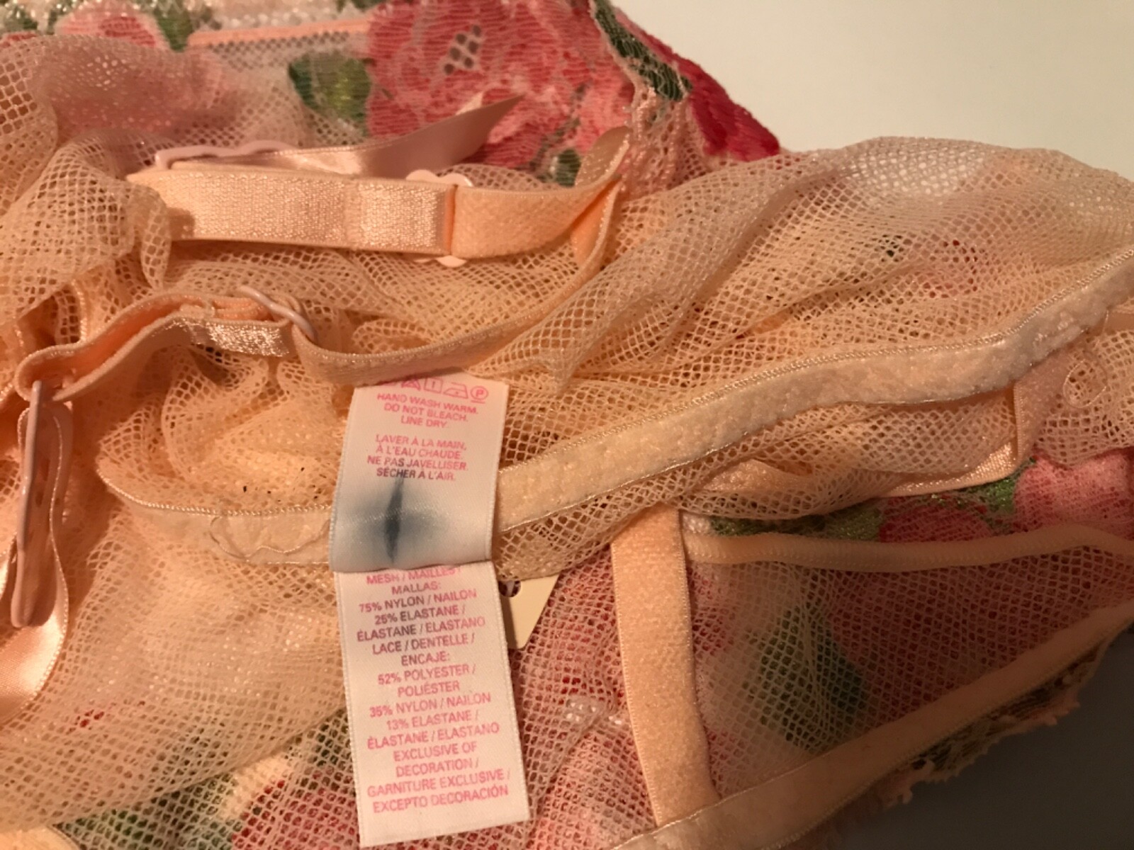 Victoria’s Secret Very Sexy Embroidered Roses Lace Garter Skirt NWT Crystals M