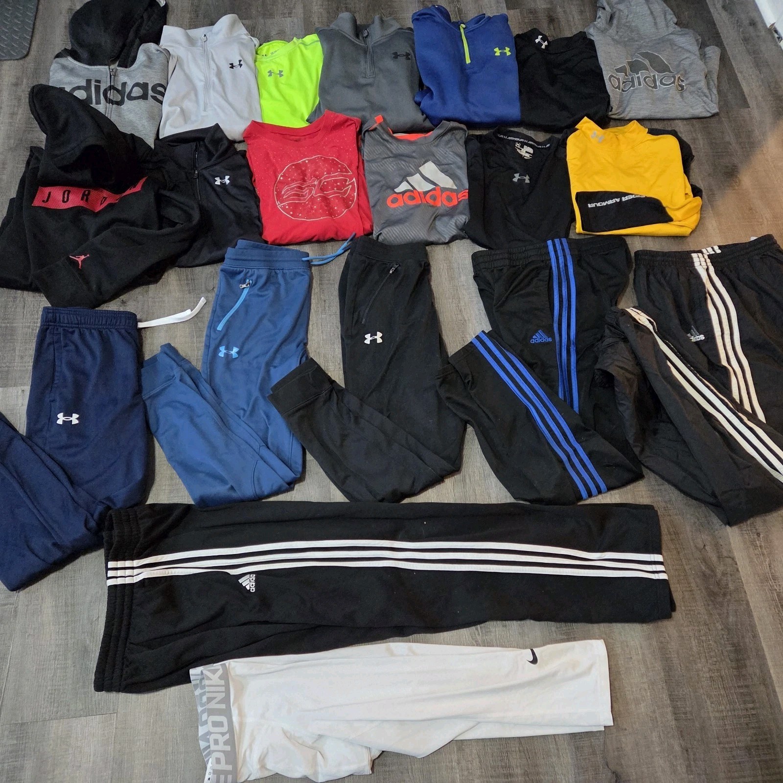 NIKE UNDER ARMOUR ADIDAS Boy's XL Athletic Lot Of Pants Long Slv Shirts 20 Pc