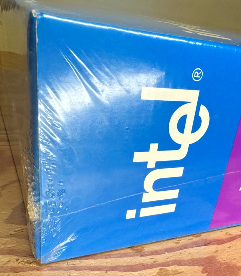 Vtg 1997 Intel PD440FX Motherboard for Intel Pentium II Processor Factory Sealed
