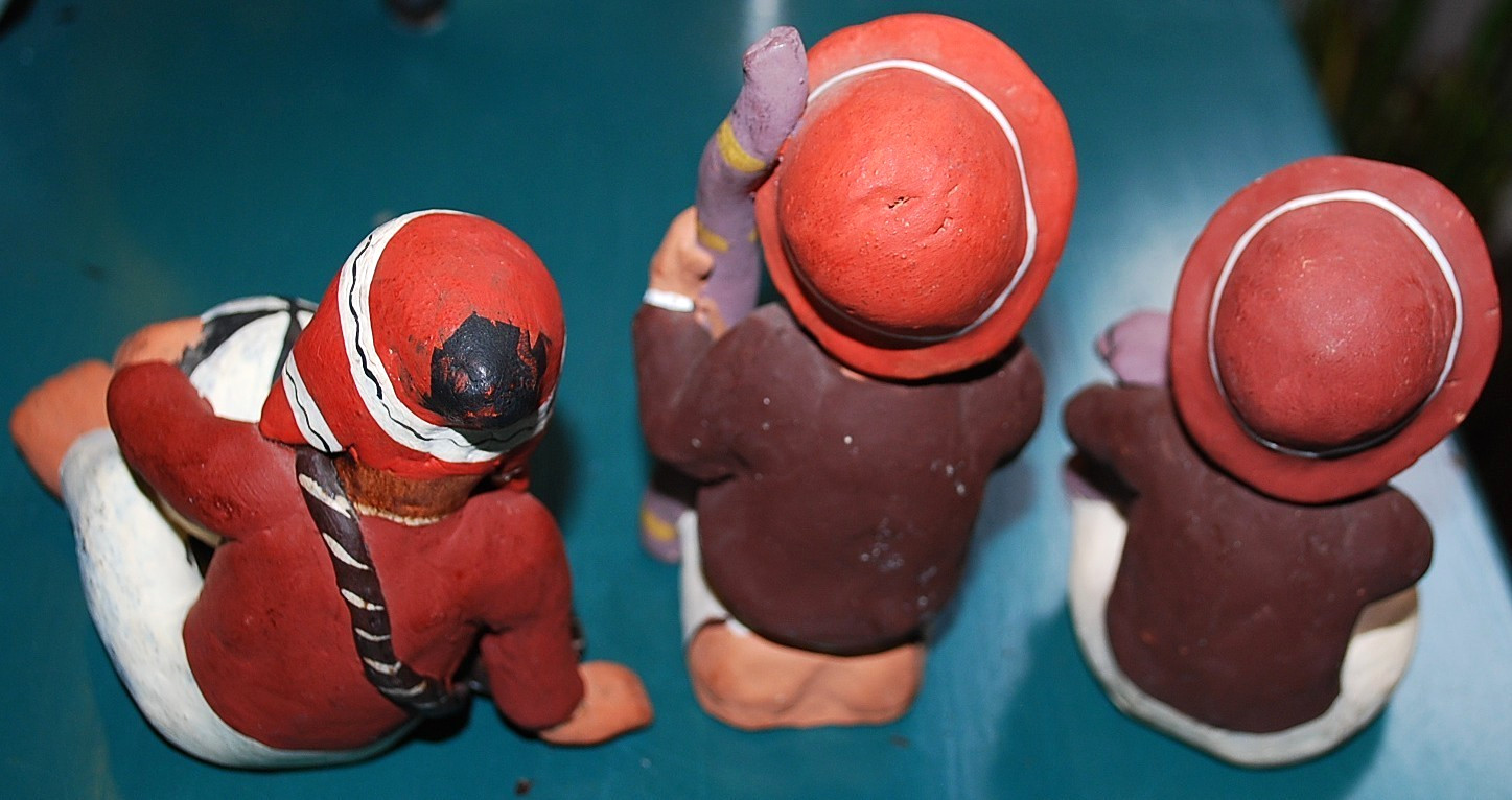 Set 3 Handmade PERU FOLK ART TerraCotta Pottery Figurines TRADITIONAL MEN Unique