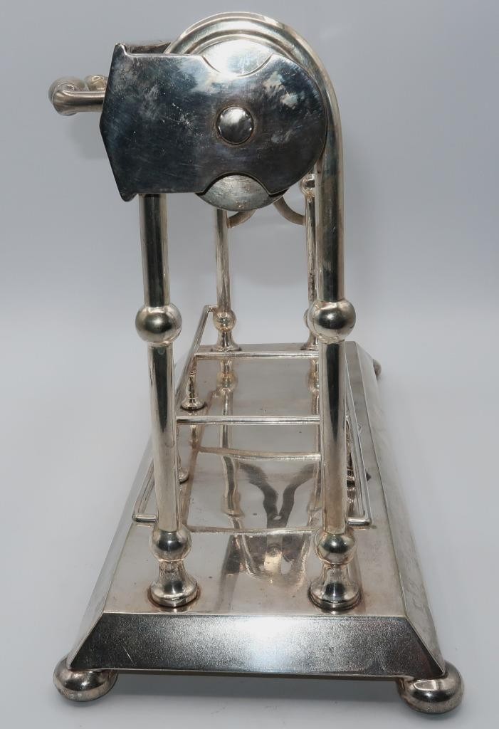 MAPPIN & WEBB Silver Plated Liquor TANTALUS w/ 3 Decanters & Lock, 13" x 12"