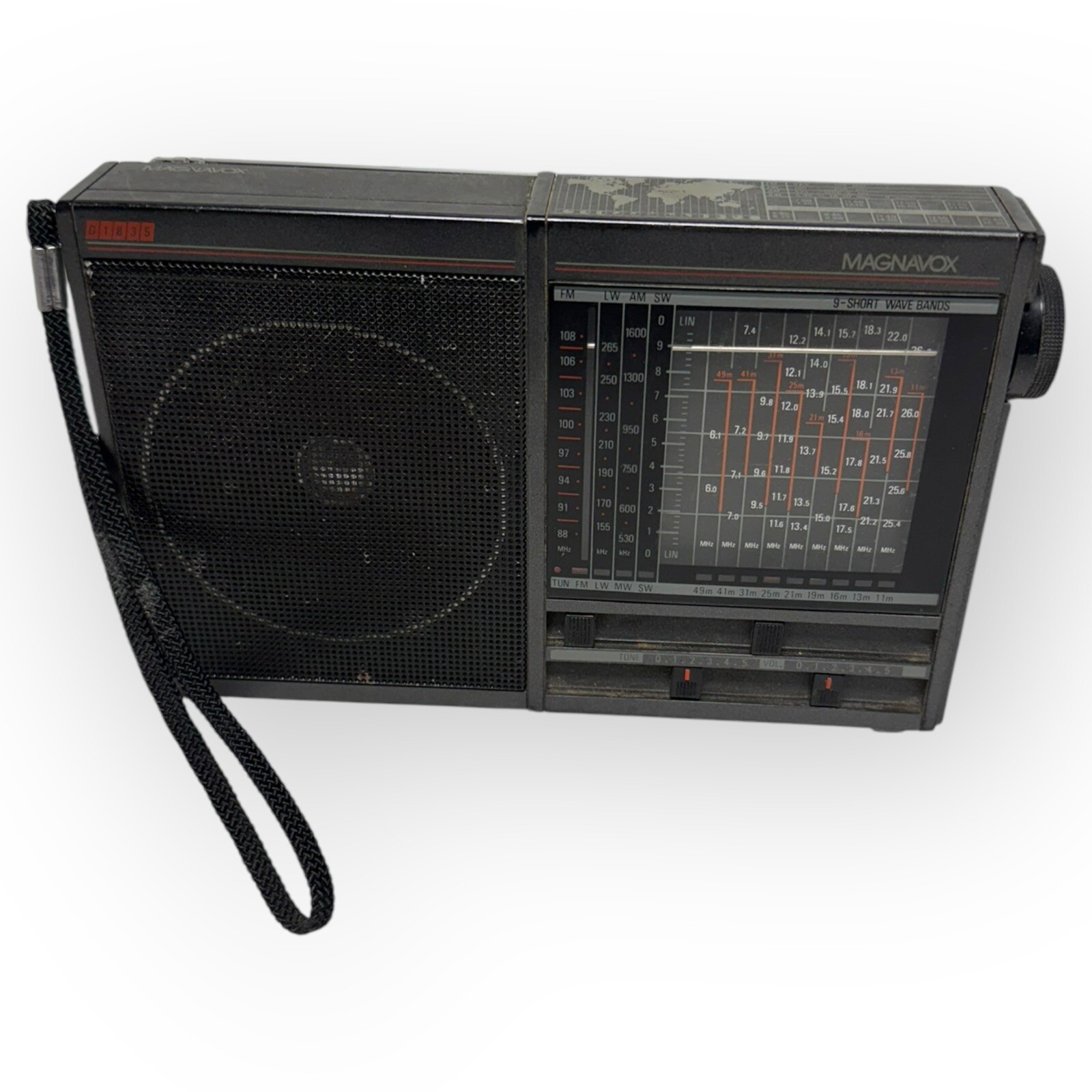 Magnavox D1835 VINTAGE Shortwave 12-Band Portable Radio SLEEVE TESTED WORKS