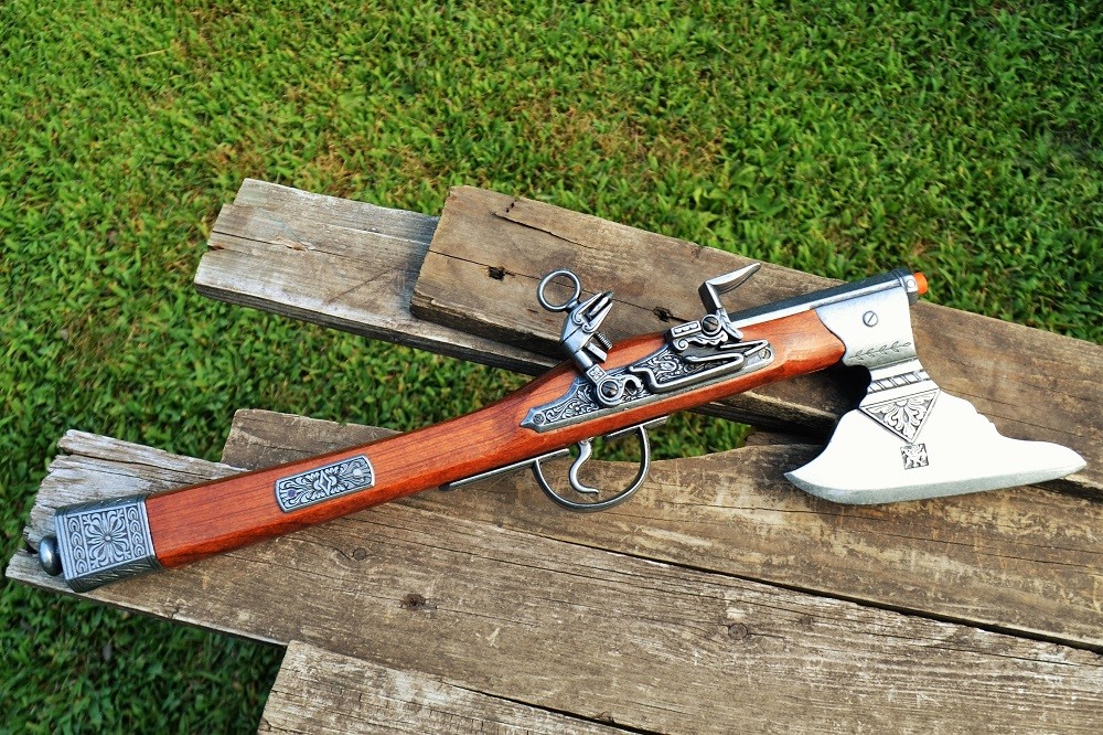 German 17th Century Flintlock Pistol Axe Combination - Pirate - Denix Replica