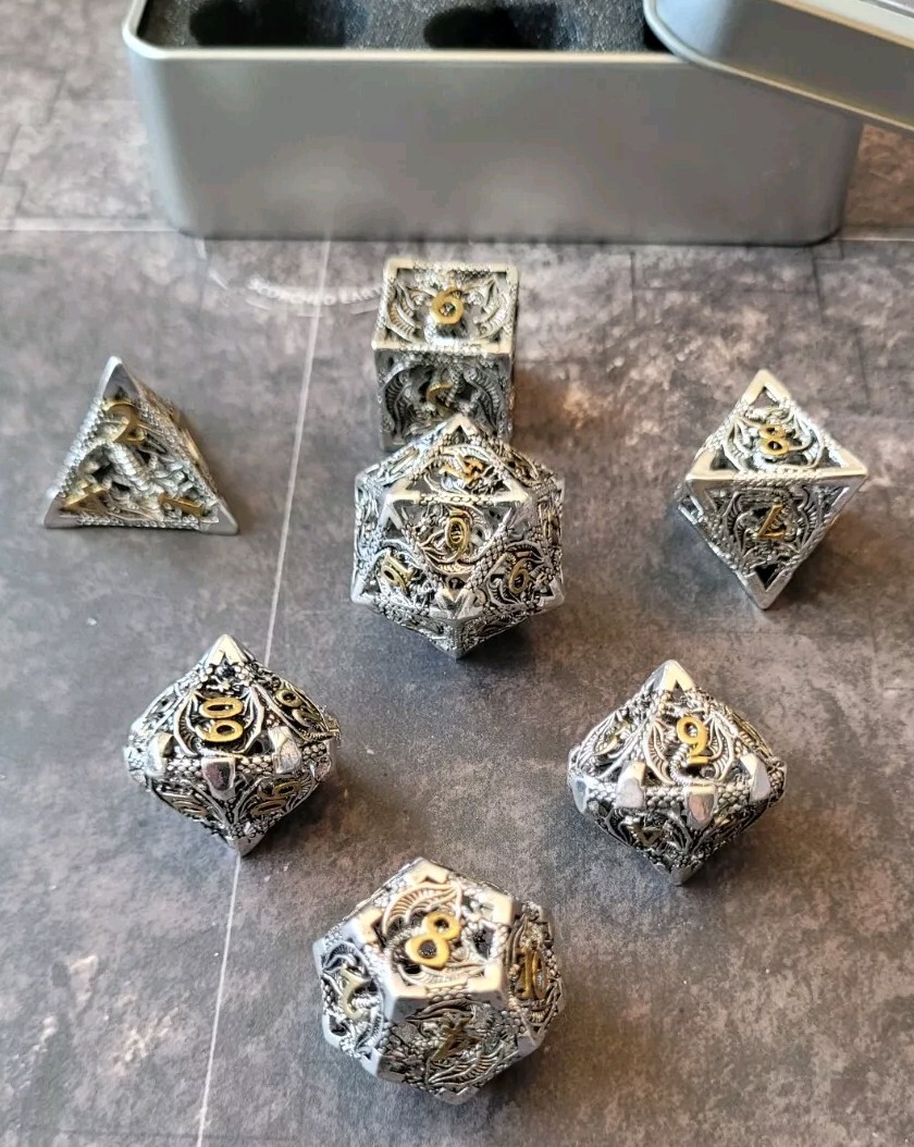 Hollow Metal Dice Set with Box, 7-Piece DND Gaming Dice for RPGs