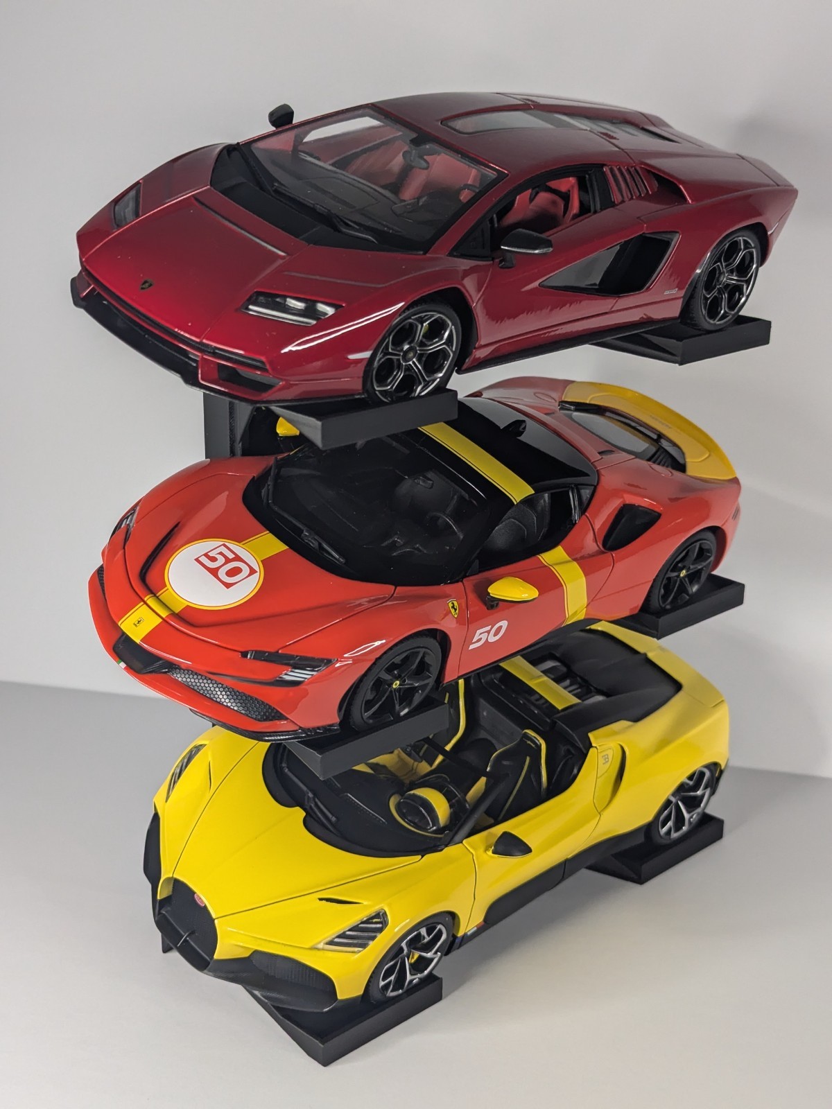 Lightweight 1:18 Scale Model Car Display Stand – Holds 3 Cars