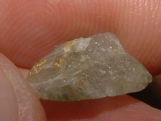 GREY GOLD QUARTZ SPECIMEN .86 GRAM CALIFORNIA GOLD AND QUARTZ