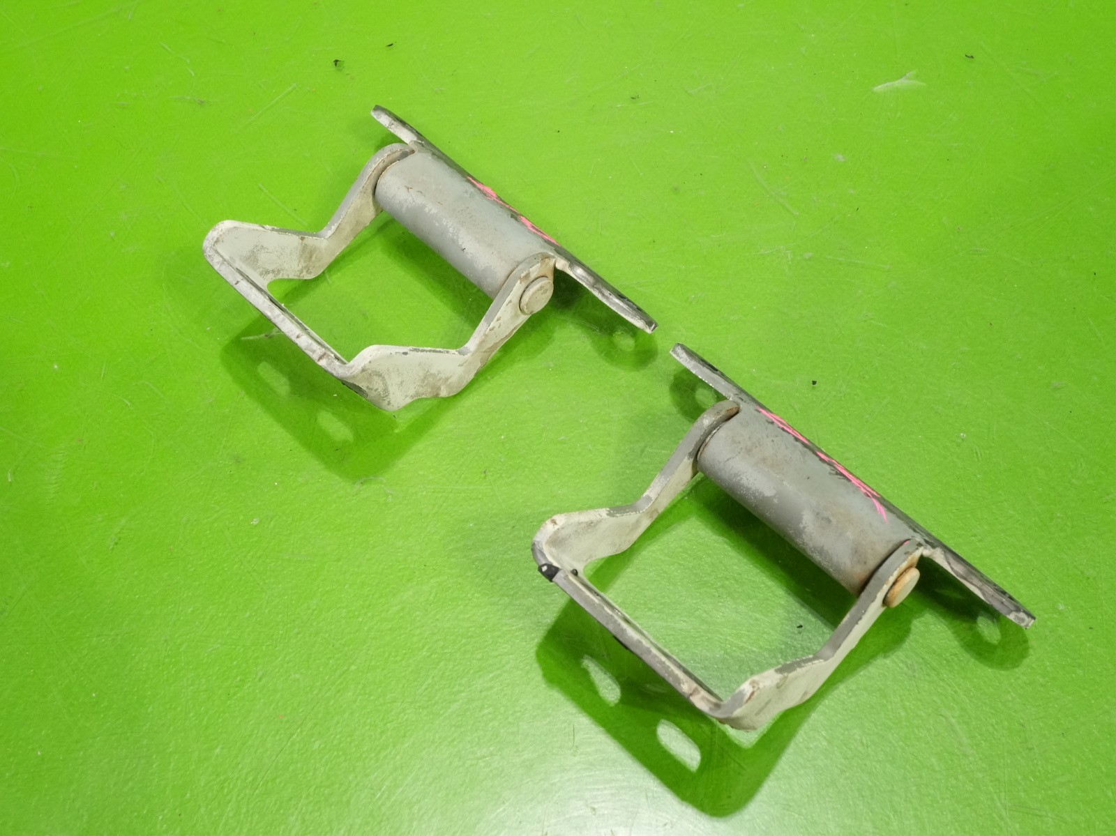 92-95 Civic hatch hatchback OEM rear back tailgate liftgate hinges hangers mount