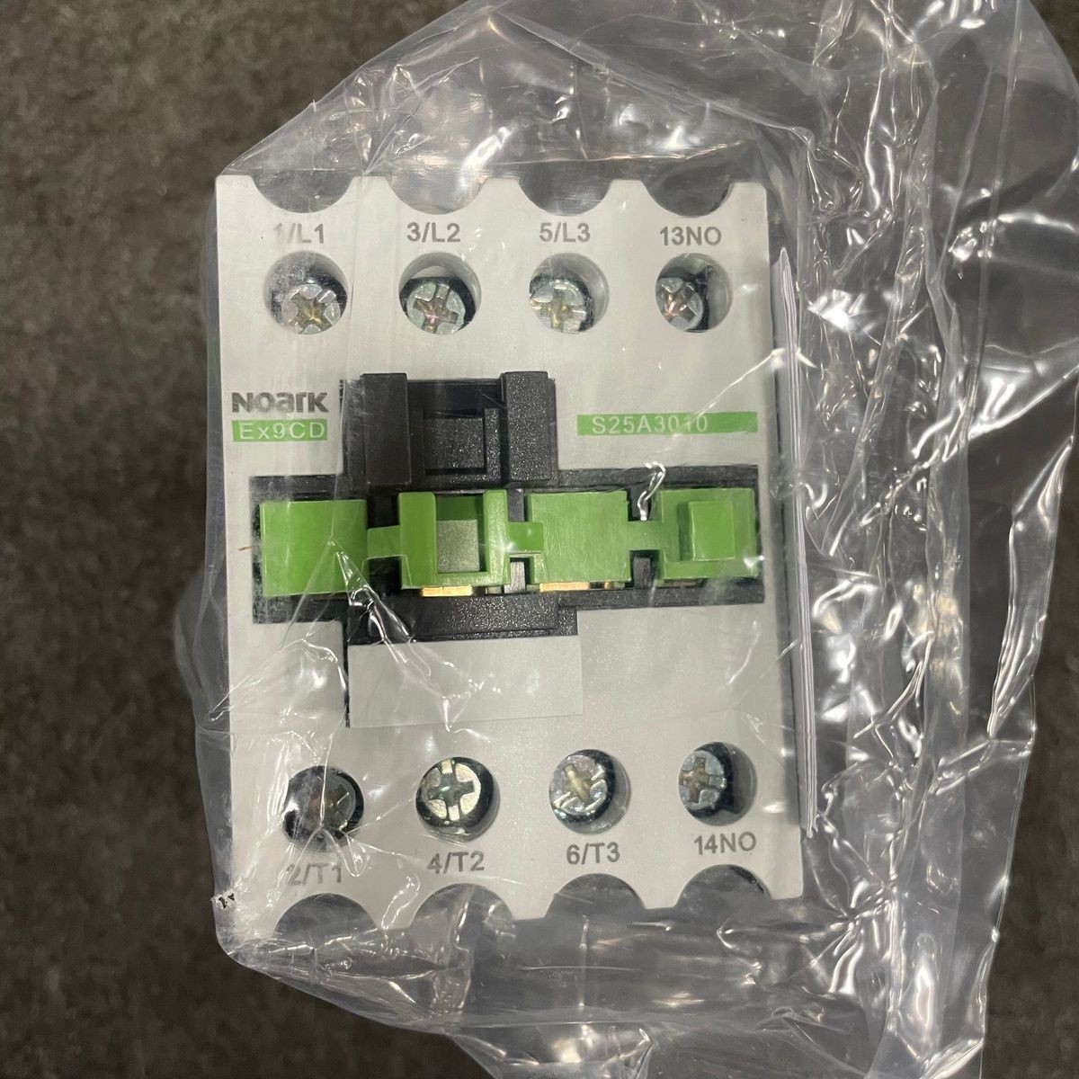 NOARK Ex9CDS25A30G7A Standard IEC Contactor 25A 120V