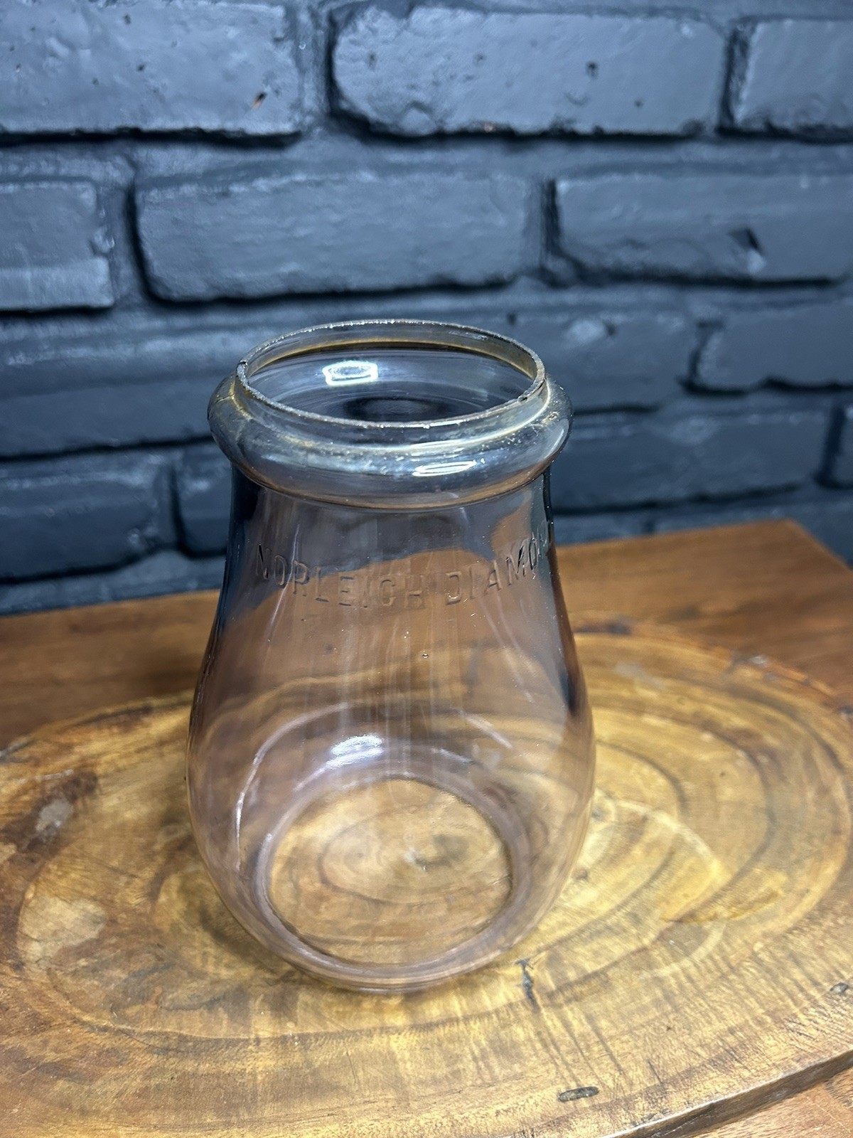 Rare Amethyst Toned Clear Embossed Norleigh Diamond 6.5” tubular lantern Globe