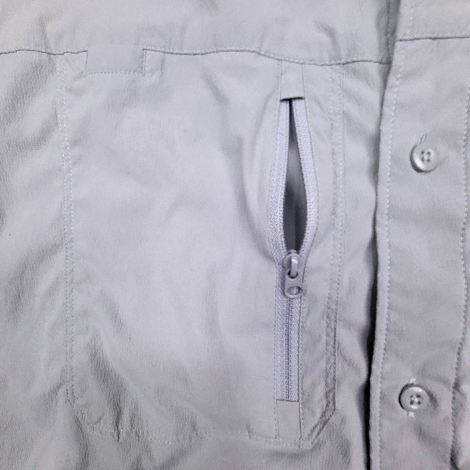 Under Armour Men's Gray HeatGear Long Sleeve Button Up Shirt XL Vented