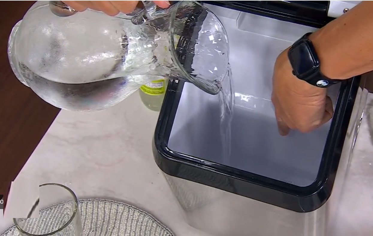 Technique 72-lb Countertop Nugget Ice Maker Stainless Top Open-box Sale(2-Aisle)