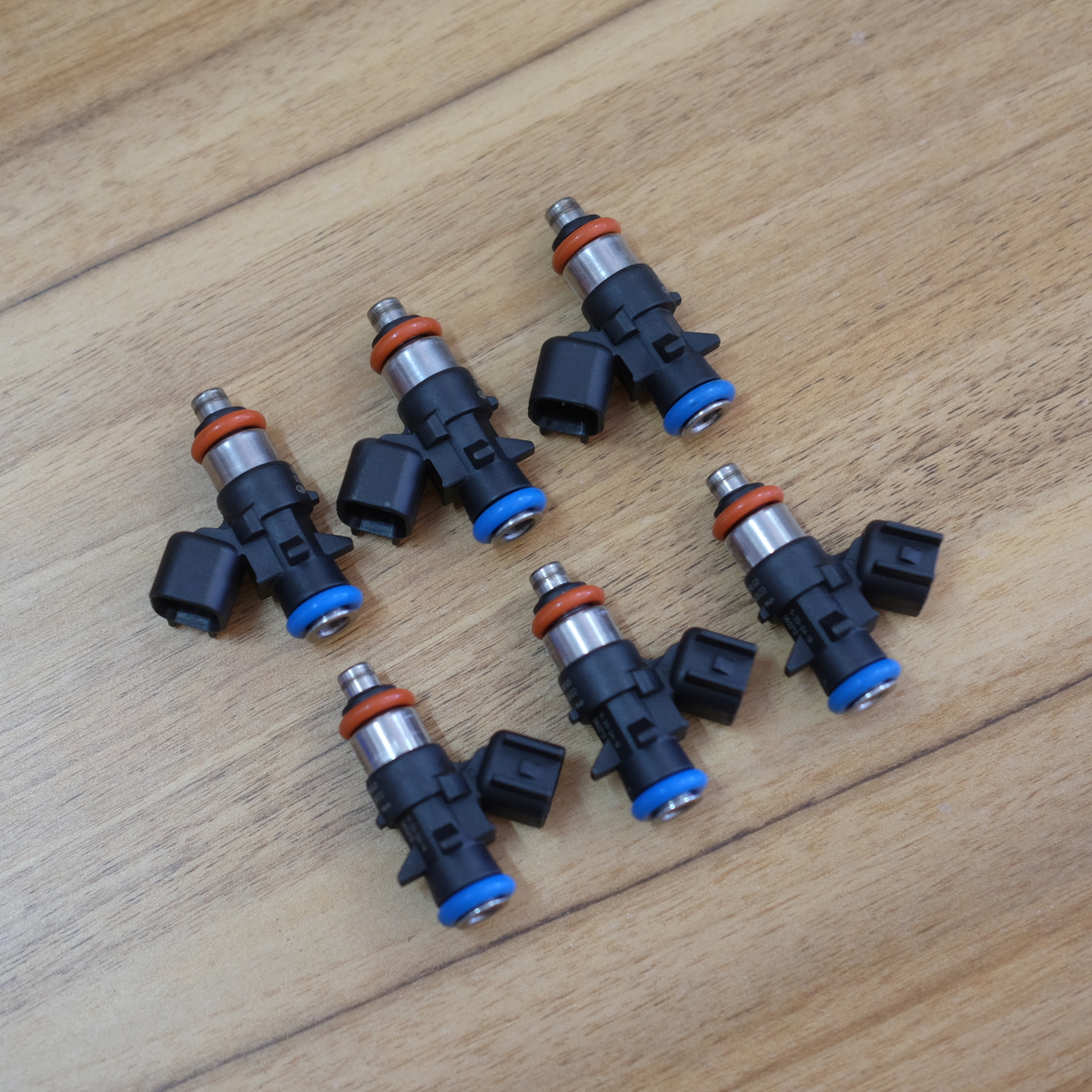 6 X New GENUINE MOPAR FUEL Injectors WRANGLER Challenger 3.6L 5184085AC