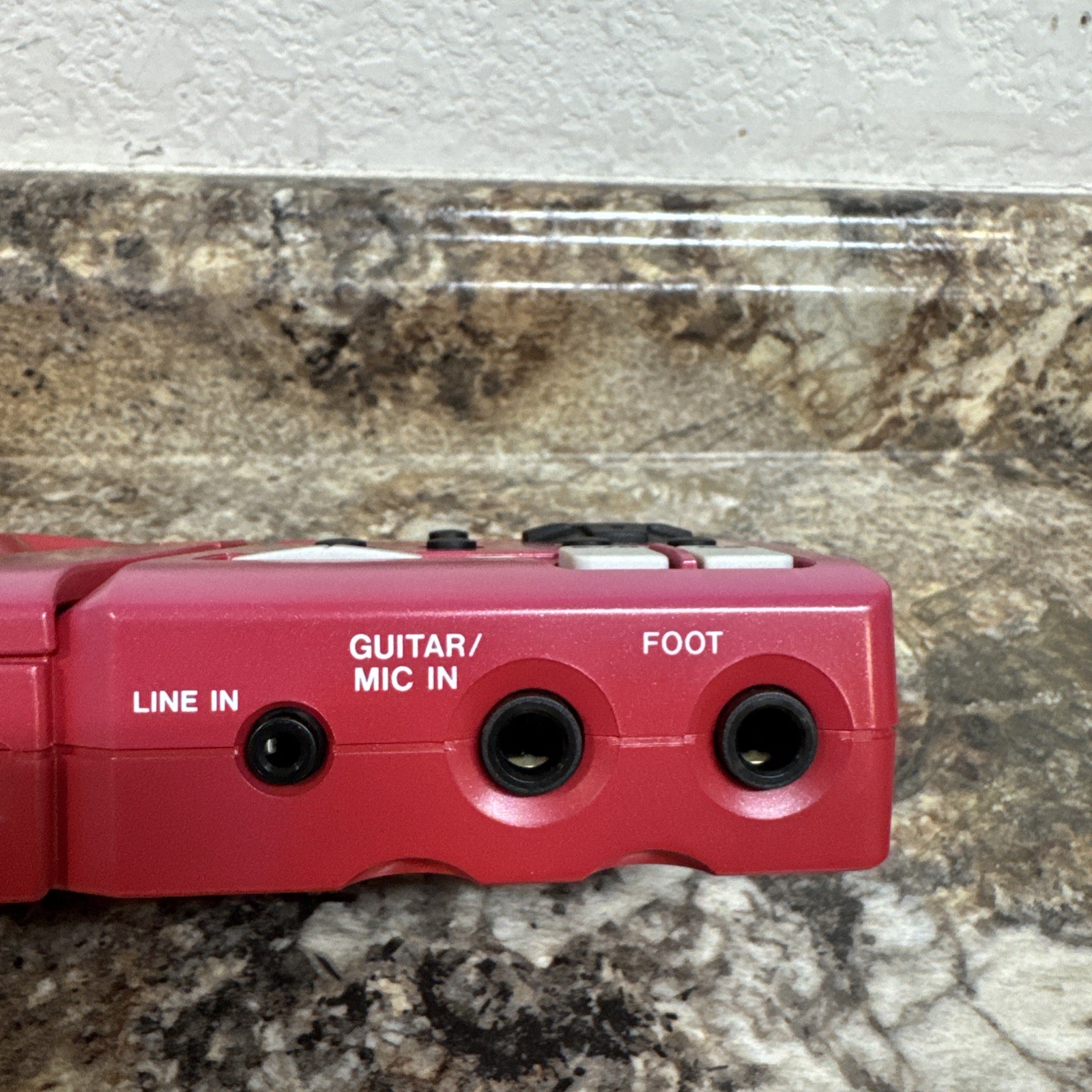 TASCAM CD-GT1 Portable Guitar Trainer Battery Powered NO AC ADAPTER - Tested