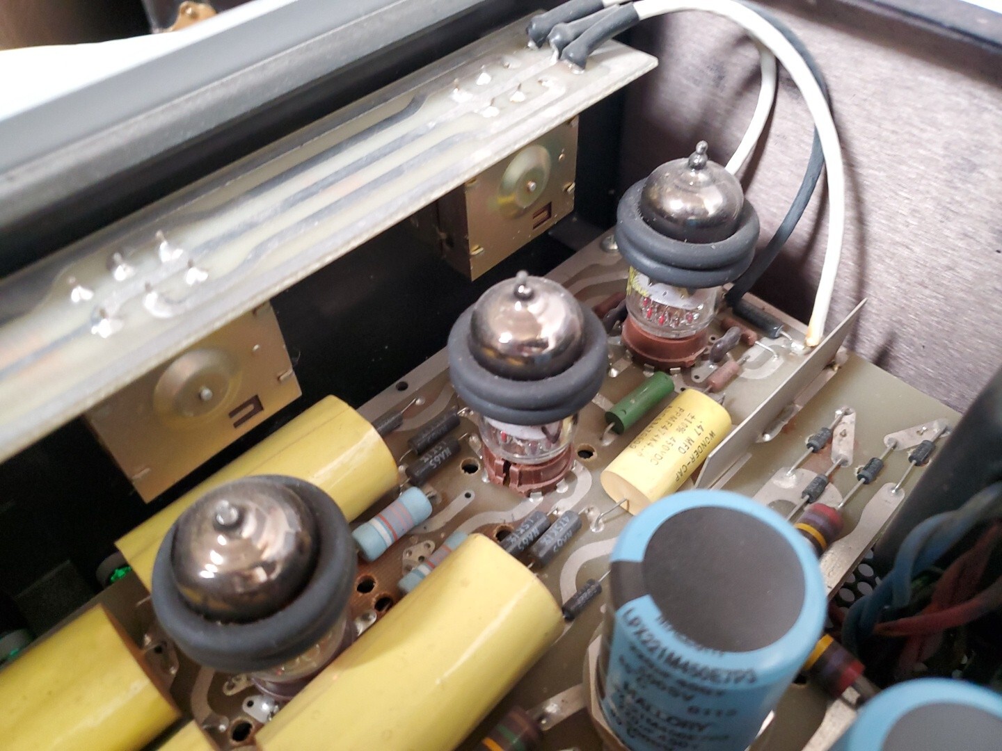 Vintage AUDIO RESEARCH SP-8 TUBE PREAMPLIFIER - Audiophile Gear Equipment