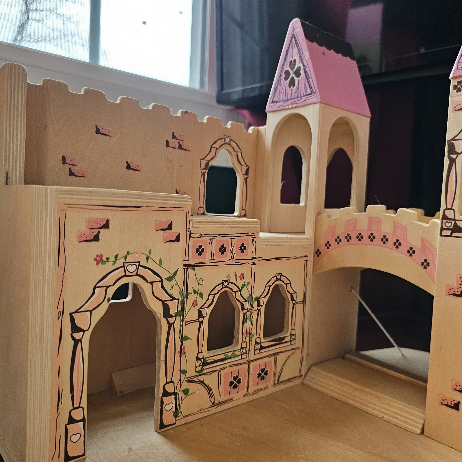 Melissa and Doug Wooden Folding Princess Castle and UNOPENED furniture and dolls