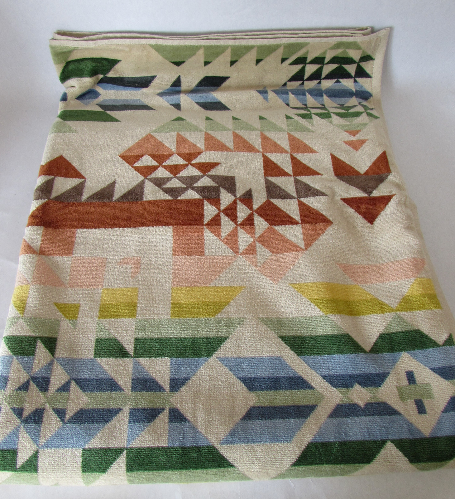 Pendleton Jacquard Beach Spa Towel Opal Springs Multicolor 40" x 70"