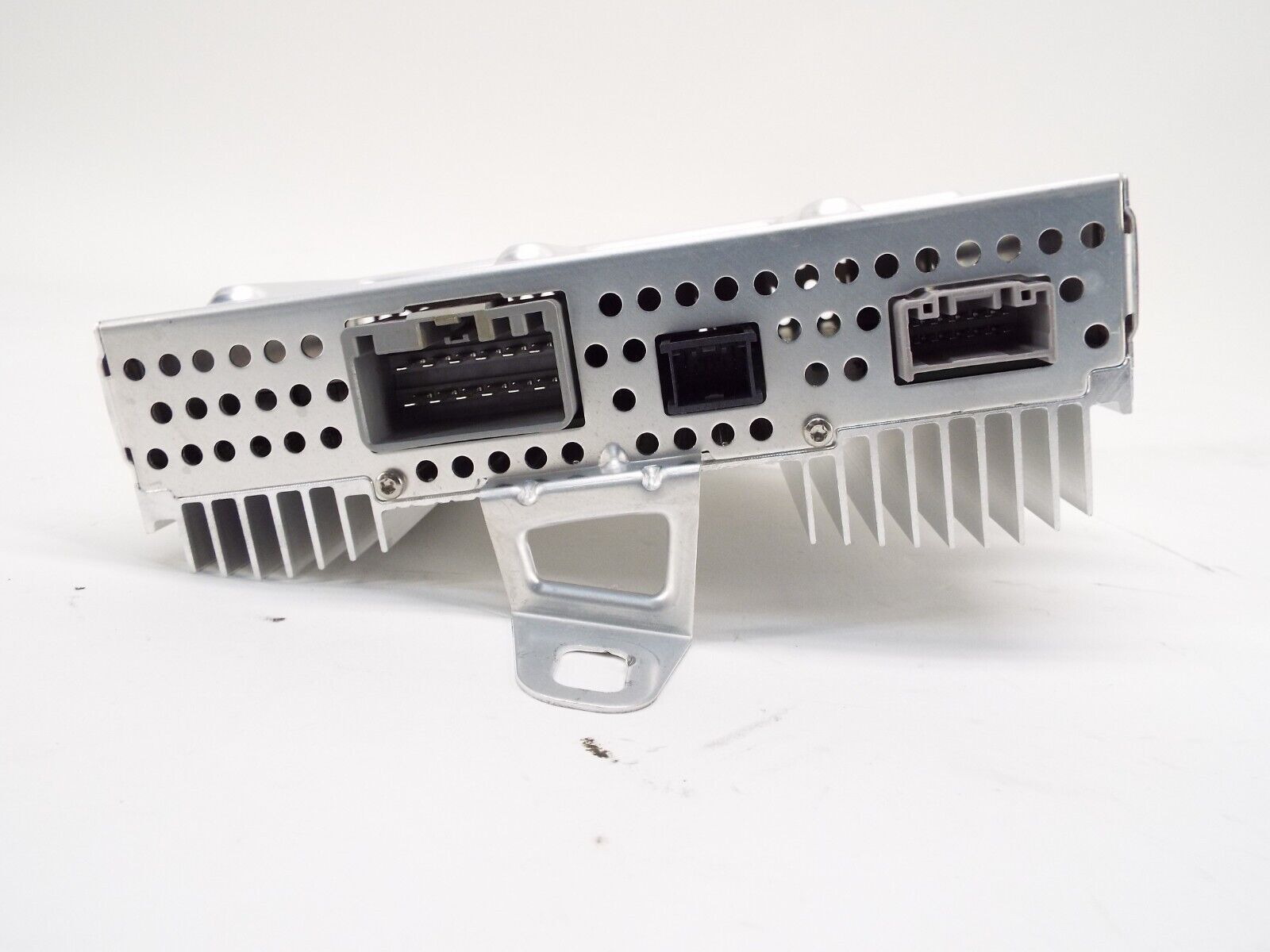 2021-2023 Tesla Model Y Amplifier Audio