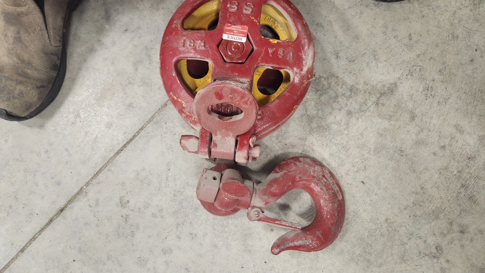 NEW Skookum S8 7-Ton 1/2"-5/8" Wire Rope 8" Cast Snatch Block Sheave Swivel Hook