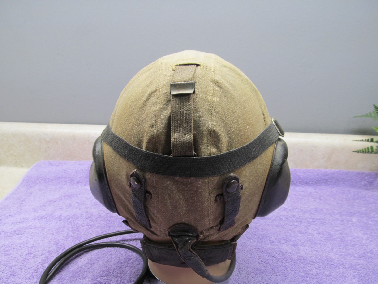 WW2 German Luftwaffe LKpS101 Summer Flight Helmet w/Full Coms, Goggles mint con