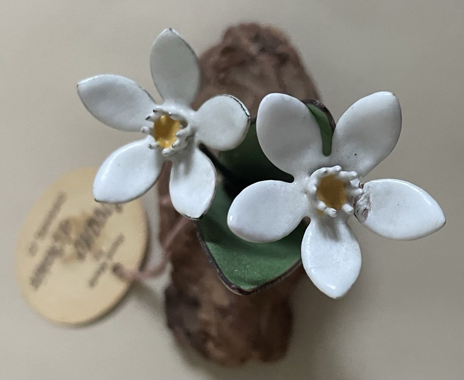 Vintage Bovano Of Cheshire Ornamental Sculpture On Drift Wood & Metal Flowers