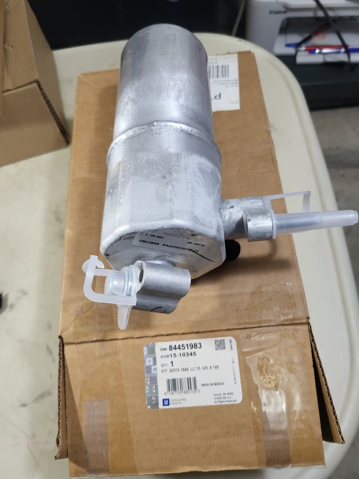 NEW Genuine GM Air Conditioning Accumulator 84451983