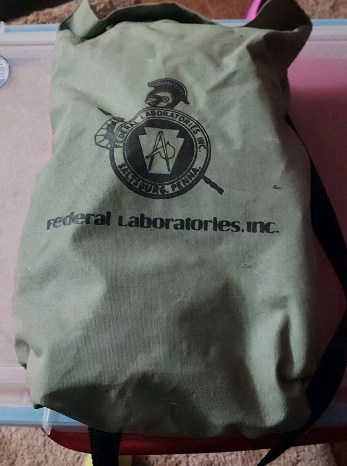Vintage Federal Laboratories Scott Respirator Emergency  w/ Extra Canister
