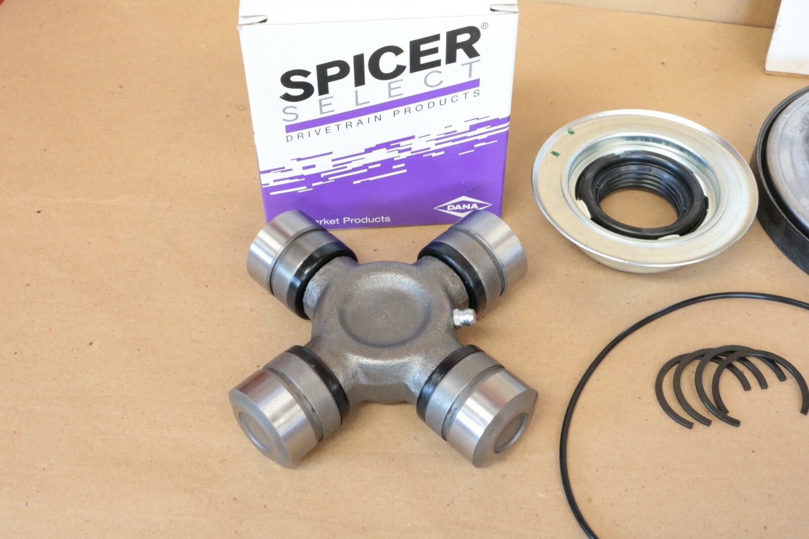 2016-2023 Ford F250 F350 4x4 Front Axle Shaft Seal And Greaseable U Joint Kit