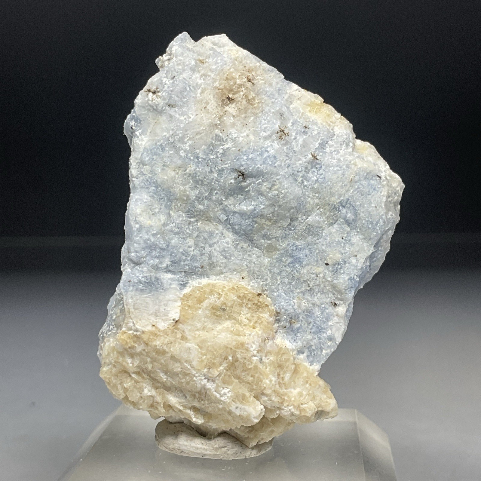 SS Rocks - Vishnevite (Kurchkin Log, Vishnevye Mts, Oblast, Russia) 17.8g