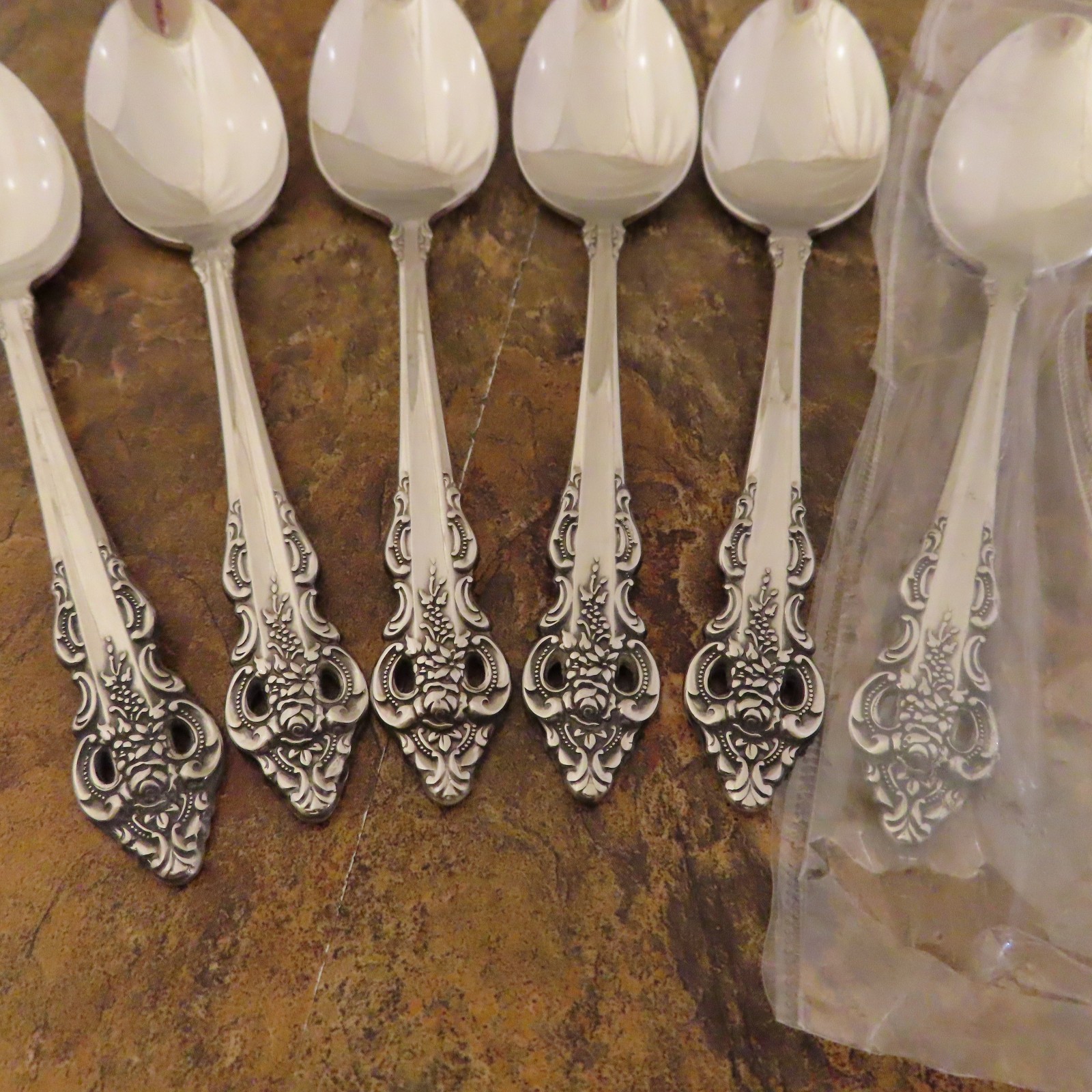 Oneida Cherbourg Set of 6 Teaspoons Spoons Community Stainless Flatware Lot B