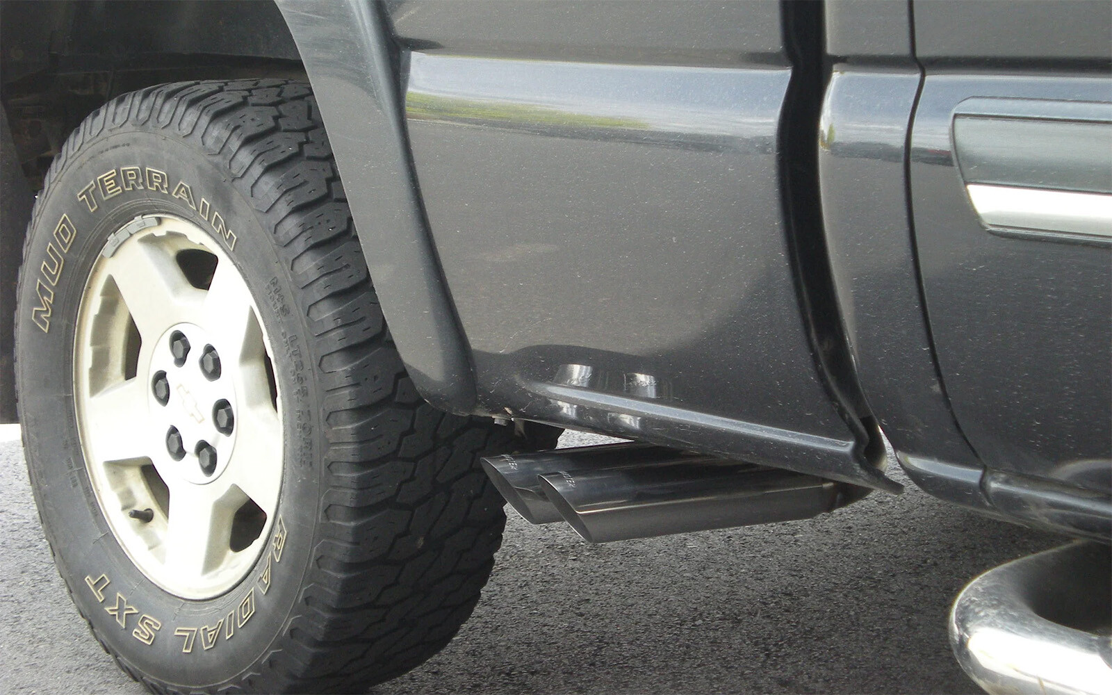 Flowmaster American Thunder Cat-Back Exhaust Kit for Silverado Sierra 1500 V8