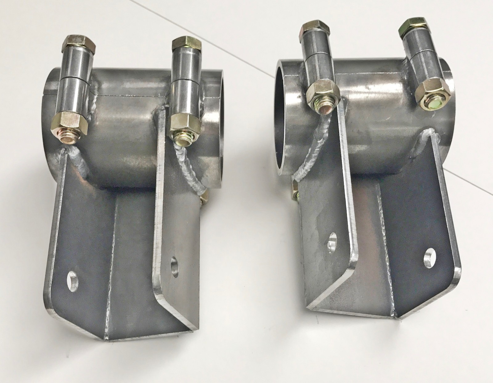 Bolt-On Lower GM Metric Trailing Arm Mounts - 2.75" drop single hole, pair